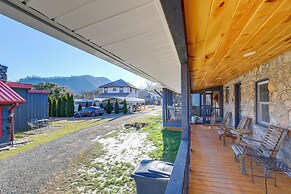 2 Blocks to Appalachian Trail: Updated Cabin!