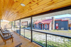 Walk to Appalachian Trail: Hot Springs Hideaway