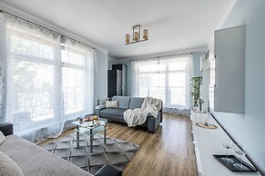 Lion Apartments - The Wave