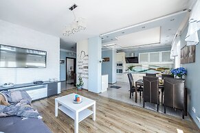 Lion Apartments - The Wave