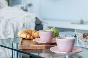 Lion Apartments - The Wave