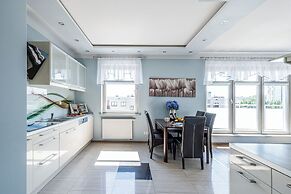 Lion Apartments - The Wave