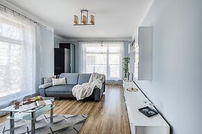 Lion Apartments - The Wave