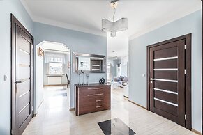 Lion Apartments - The Wave