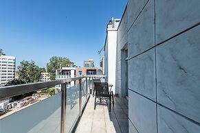 Lion Apartments - The Wave