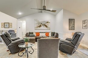 Deck & Gas Grill: Riverfront Home in Heber Springs