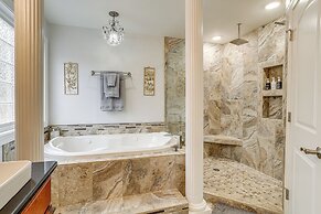 Deck & Gas Grill: Riverfront Home in Heber Springs