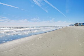 Pool & Beach Access: Scenic Murrells Inlet Condo!