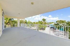 Half-mi to Boat Ramp: Canal-front Florida Keys Gem