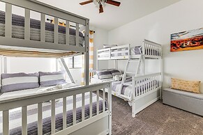 4 Mi to Lake Powell: Retreat w/ Game Room!