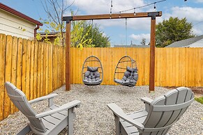 < 1 Mi to Olde Town Arvada: Home w/ Patio!