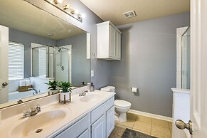 Family Gem w/ Fire Pit & Fenced Yard in Houston