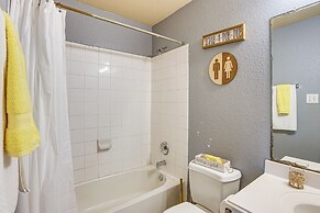 Family Gem w/ Fire Pit & Fenced Yard in Houston