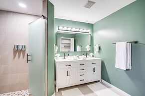 Private Pool & Fire Pit: Family Gem in Cape Coral