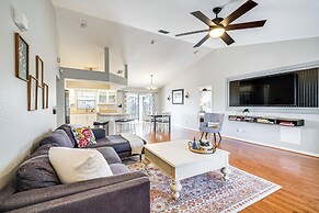 Private Pool & Fire Pit: Family Gem in Cape Coral