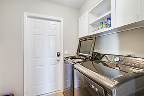 Private Pool & Fire Pit: Family Gem in Cape Coral