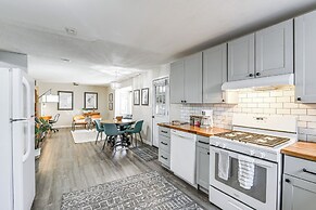 Close to Downtown & Parks: Modern Anchorage Home