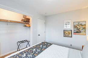 Close to Downtown & Parks: Modern Anchorage Home