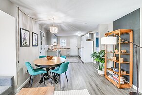 Close to Downtown & Parks: Modern Anchorage Home