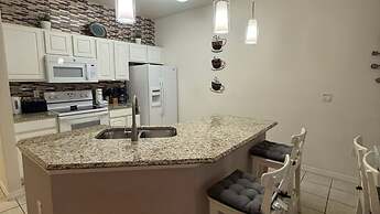 Spacious Family Townhouse Kissimmee - Sleeps 8