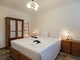 Paros' slice of Paradise