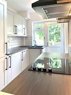 Tranquil Woodcrest Retreat