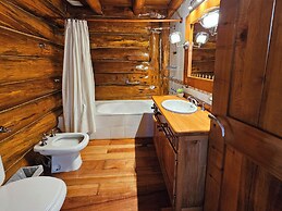 Rotui Luxury Village