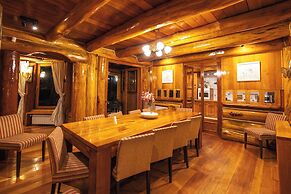 Rotui Luxury Village