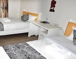 Lorycon Hotel