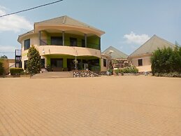 Lorycon Hotel