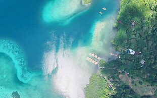 Coral Bay Bungalows