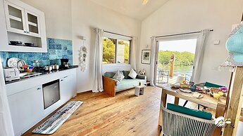 Coral Bay Bungalows