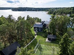 Dream Stay Seafront Villa Padel Court