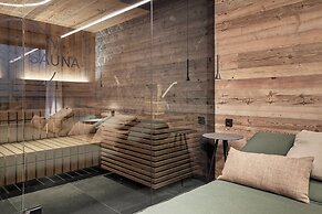 Chalet White Pearl by MYALPS