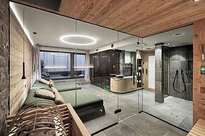 Chalet White Pearl by MYALPS