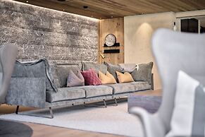 Chalet White Pearl by MYALPS