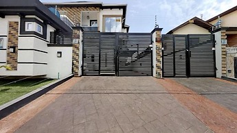 Carter's Luxury Apartment