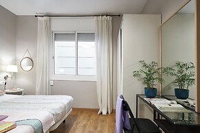 BeBarceloner Eixample Apartments