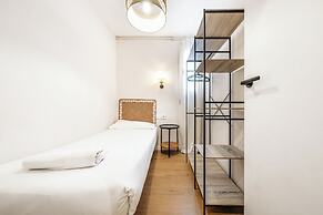 BeBarceloner Eixample Apartments