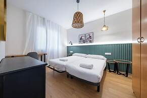 BeBarceloner Eixample Apartments