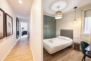 BeBarceloner Eixample Apartments