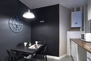 BeBarceloner Sants Apartments