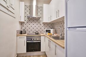BeBarceloner Sants Apartments