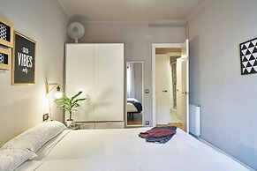 BeBarceloner Sants Apartments