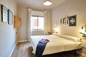 BeBarceloner Sants Apartments