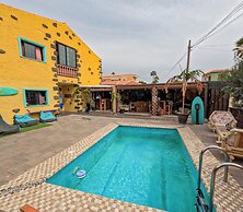 Los Amigos Nest Hostel