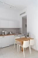 Parikia's Cosy Jewel