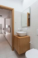 Parikia's Cosy Jewel