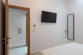 Parikia's Cosy Jewel