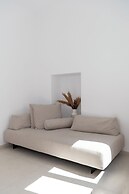 Parikia's Cosy Jewel